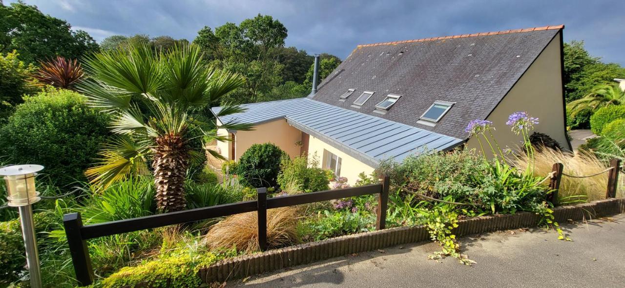 Grande chambre SDB privée avec balcon Lannion Exterior foto